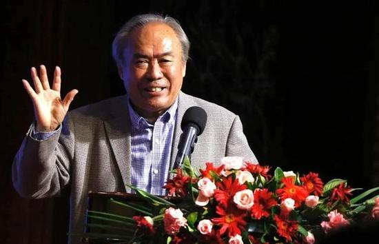 《人潮汹涌》单日票房966万，排片占比小幅提升，累计票房6.16 《误杀》首日近5千万 《被光抓走的人》首日第三 2019-12-14 ，位列榜单第二；《被光抓走的人》上映首日报收2555元，位列榜单第三。