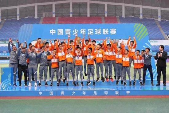 对于全球影迷而言，“铁血战士”不仅是一个经典的银幕形象，更是一个承载了38年起落浮沉的文化符号。