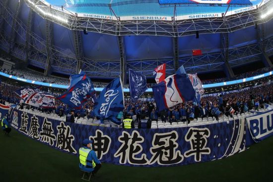 ” 白宇久违晒自拍照比耶卖萌 姿势多变胡子显成熟 2018-09-20 9月19日，白宇微博晒自拍照，比耶卖萌那么可爱？