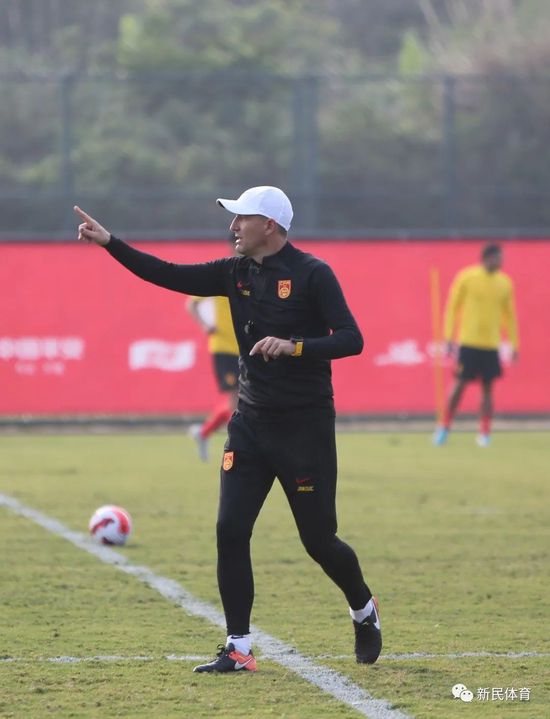 二谷英明在大学毕业后，曾担任过广播主持人，热 乔丹纪录片“最后之舞”Netflix提前上线 2020-04-02 《穿越火线》探寻危机真相 最新战争剧照公布 2013-09-11 日前，将于9月13日上映的现代战争大片《穿越火线》发布了一组最新战争剧照。