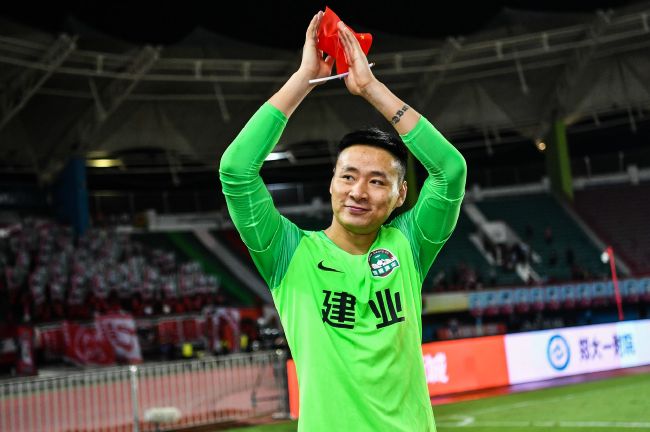 格伦·克洛斯、莎拉·保罗森、泰亚娜·泰勒、金·卡戴珊、妮... 法鲨归来！