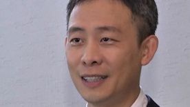 这个时间正好比张国荣祭日早了一周，显然是冲着收割影迷情怀而来。
